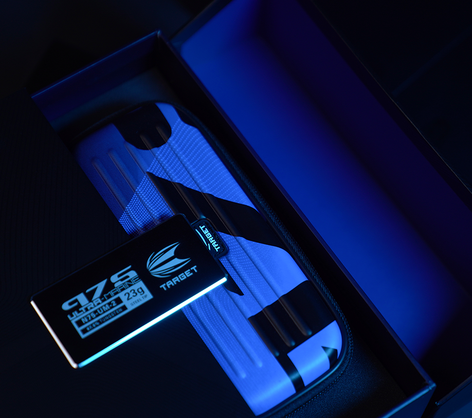 The 975 Ultra Marine includes an exclusive Takoma Wallet to protect the darts in transit.