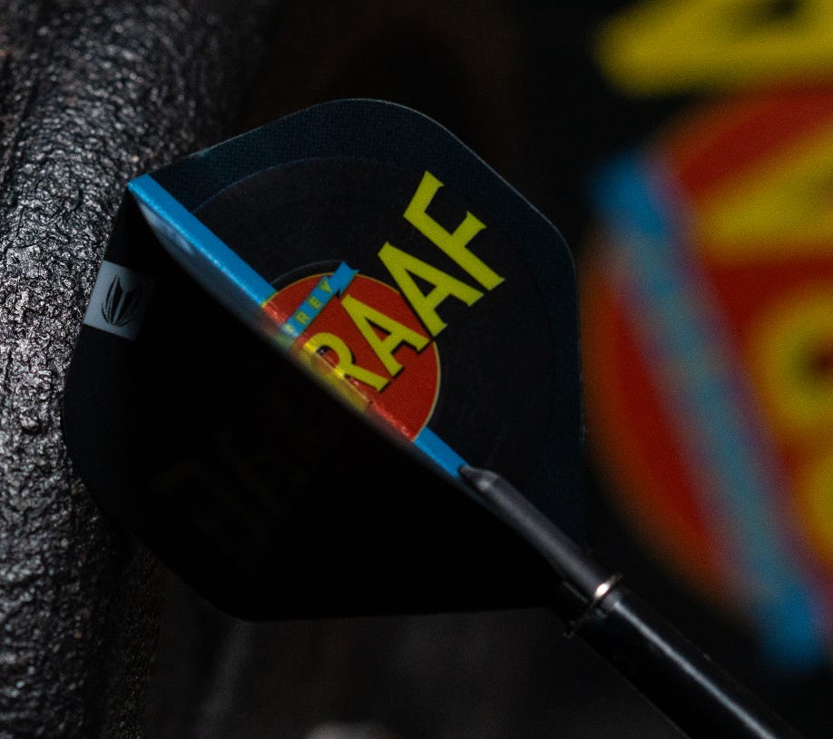 Jeffrey de Graaf G1 Dart flight in lifestyle image